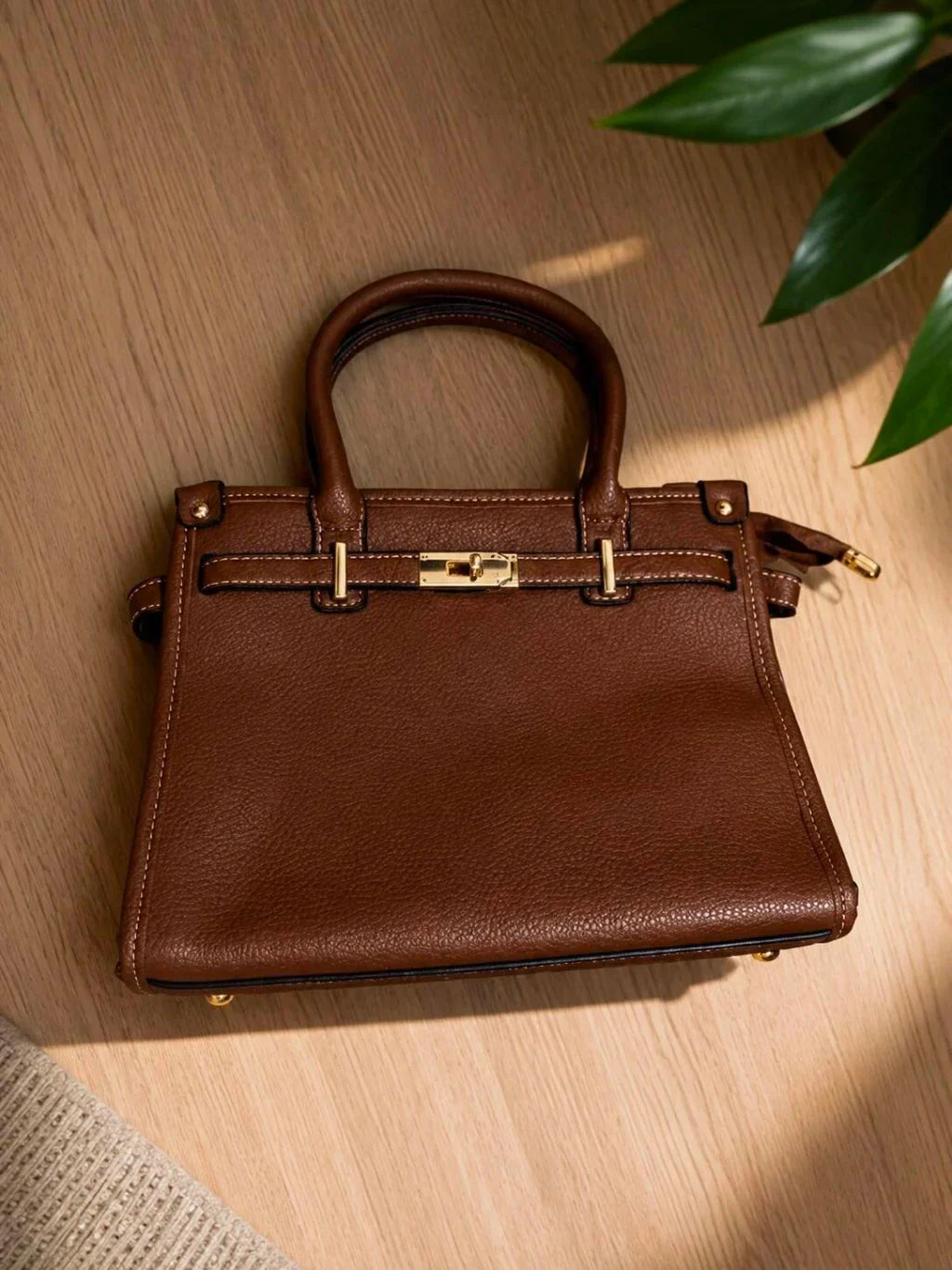 Bolso Bandolera para Mujer con Cierre Giratorio Modelo Brisa