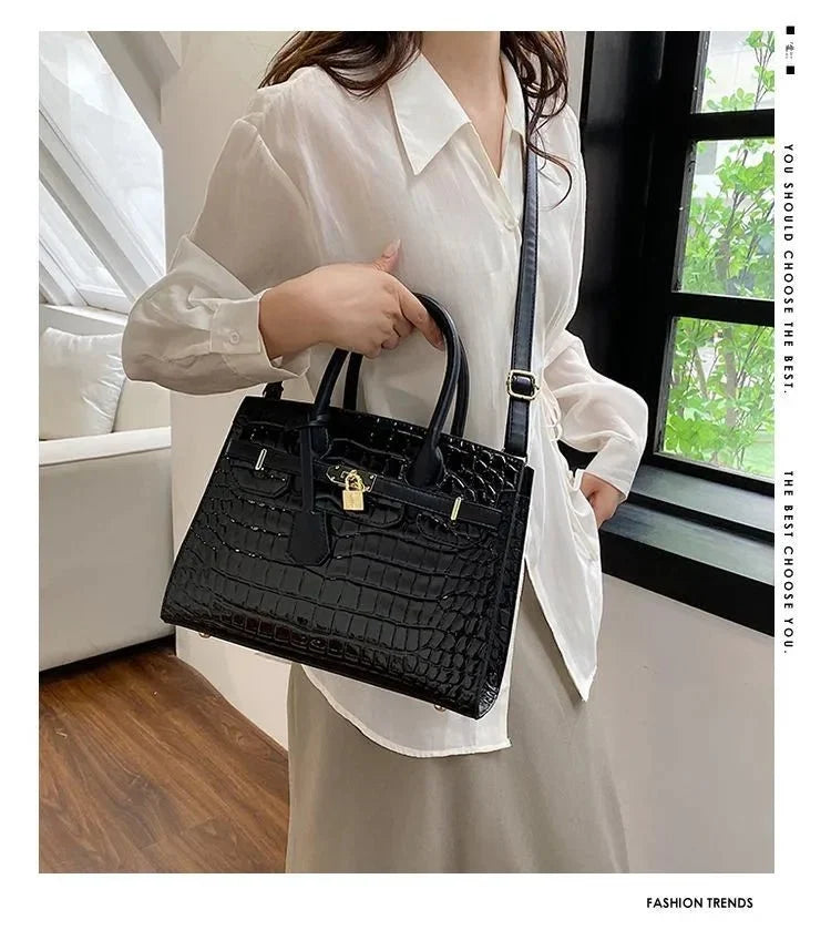 Bolso de Mujer en Piel Sintética Textura Croco Modelo Blinkin
